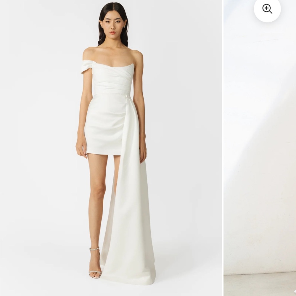 Sau Lee Brenda Dress in white with Detachable Cape